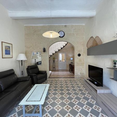 Penelope Townhouse Hotel Ghajn il-Kbira  Buitenkant foto