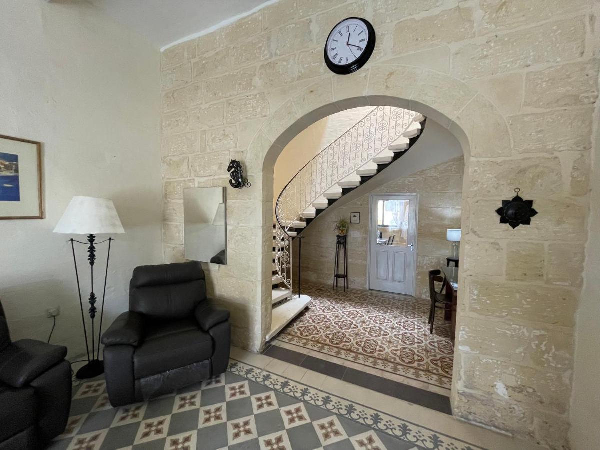 Penelope Townhouse Hotel Ghajn il-Kbira  Buitenkant foto