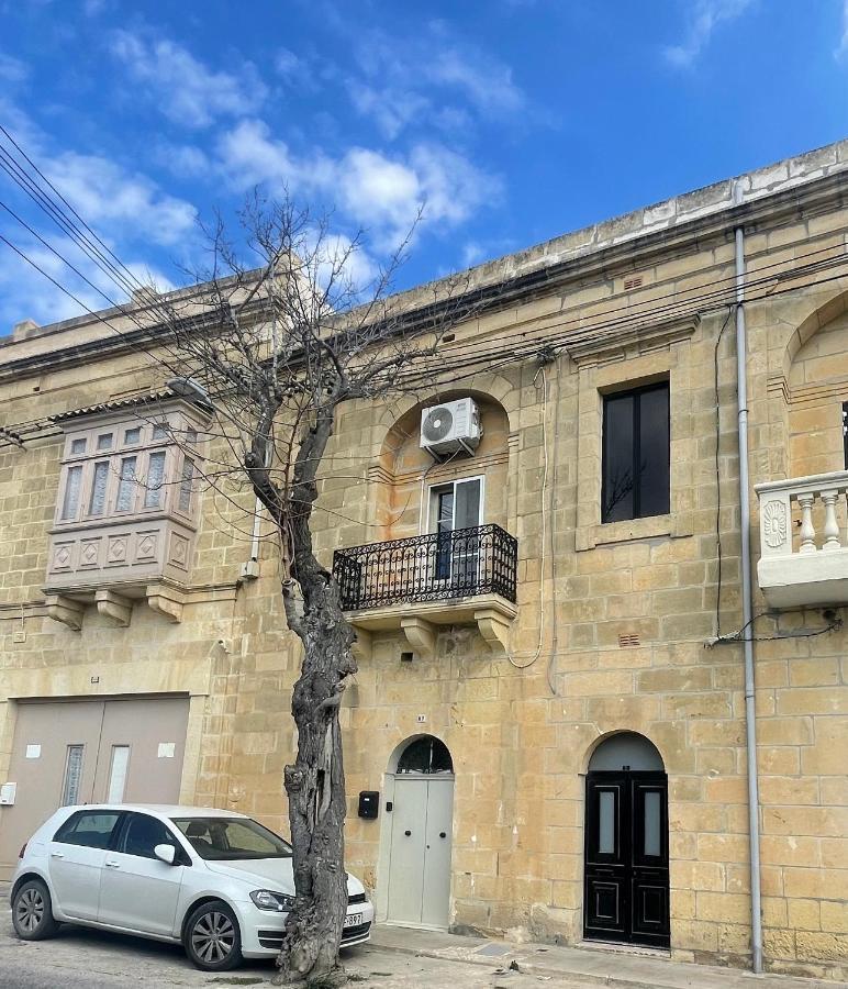 Penelope Townhouse Hotel Ghajn il-Kbira  Buitenkant foto