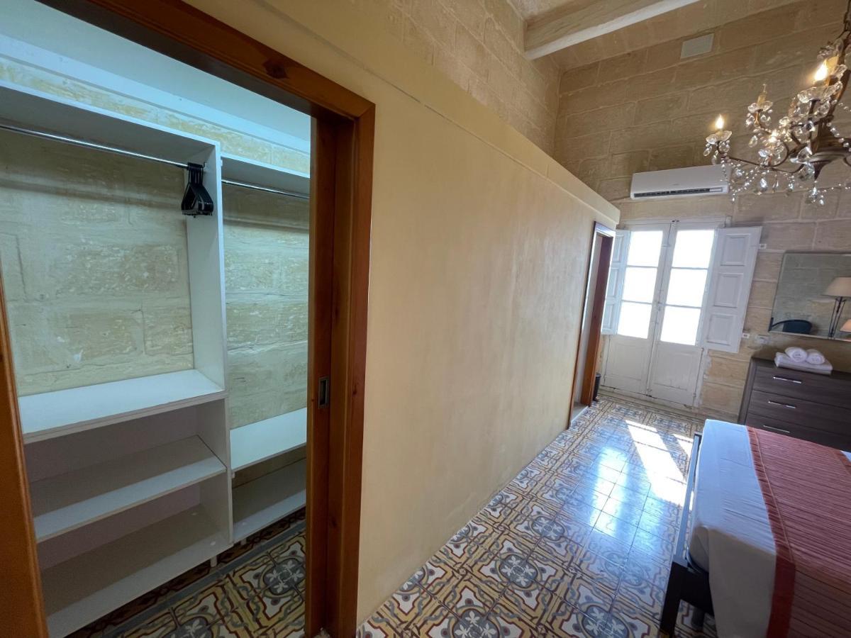 Penelope Townhouse Hotel Ghajn il-Kbira  Buitenkant foto