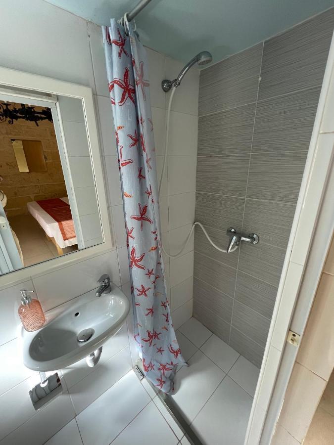 Penelope Townhouse Hotel Ghajn il-Kbira  Buitenkant foto