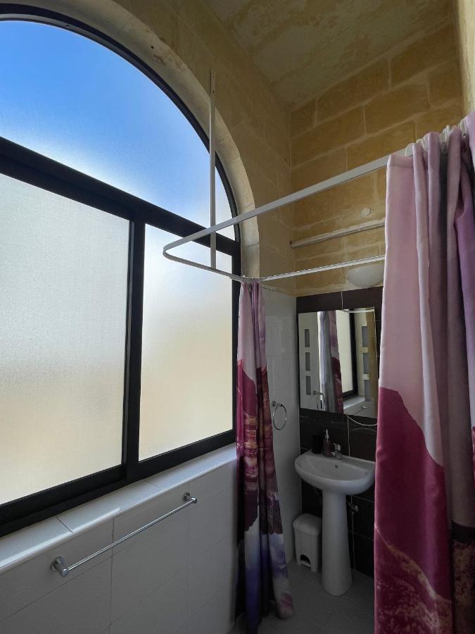 Penelope Townhouse Hotel Ghajn il-Kbira  Buitenkant foto